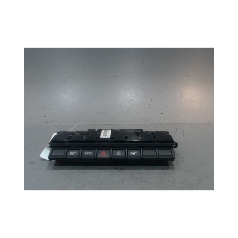 BOUTON DE WARNING DACIA DUSTER