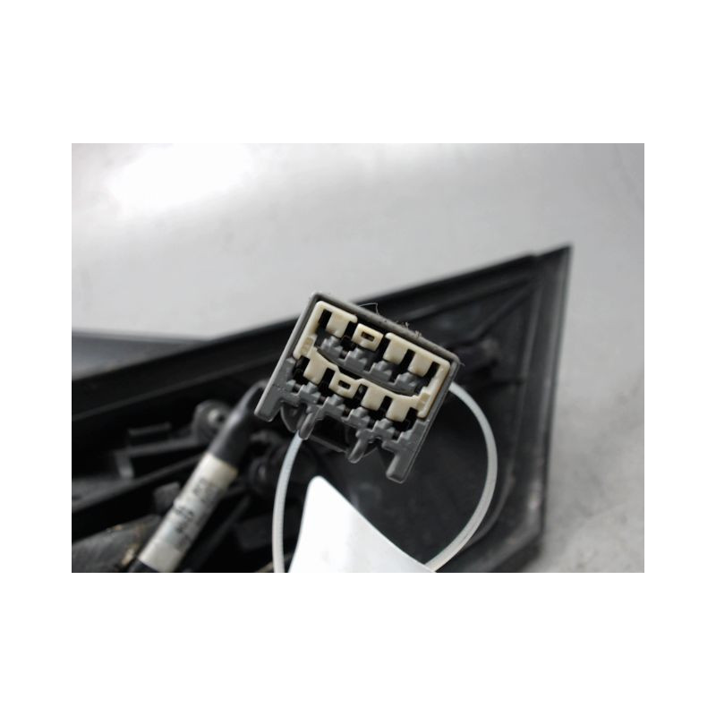 RETROVISEUR EXTERIEUR ELECTRIQUE GAUCHE FORD FOCUS SW 2005-2007