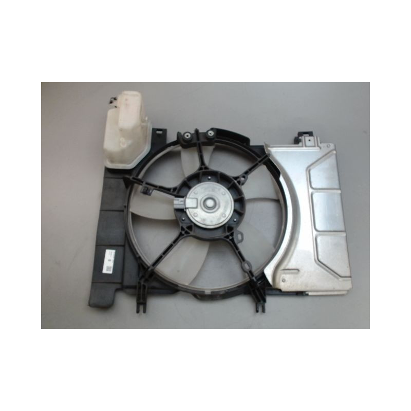 MOTEUR VENTILATEUR RADIATEUR TOYOTA YARIS