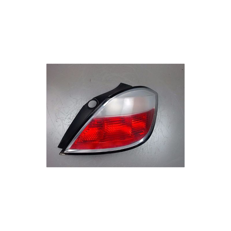 FEU ARRIERE DROIT OPEL ASTRA (H) 04-06