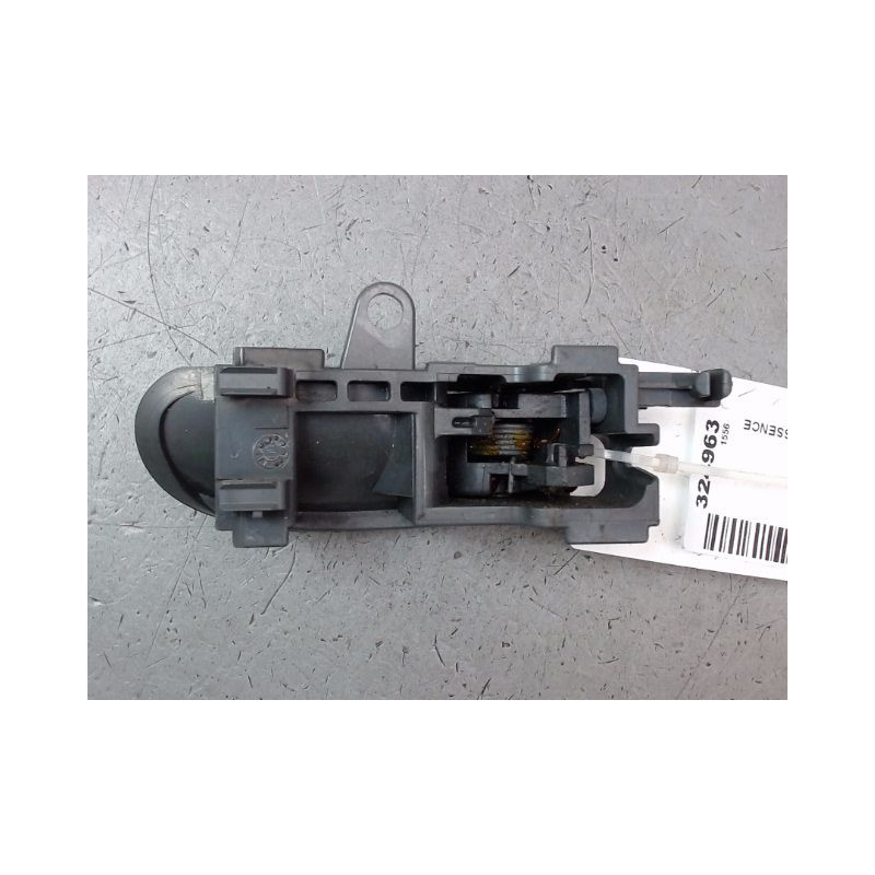 POIGNEE INTERIEURE PORTE AVANT GAUCHE TOYOTA AYGO I Phase 2 2009-2012