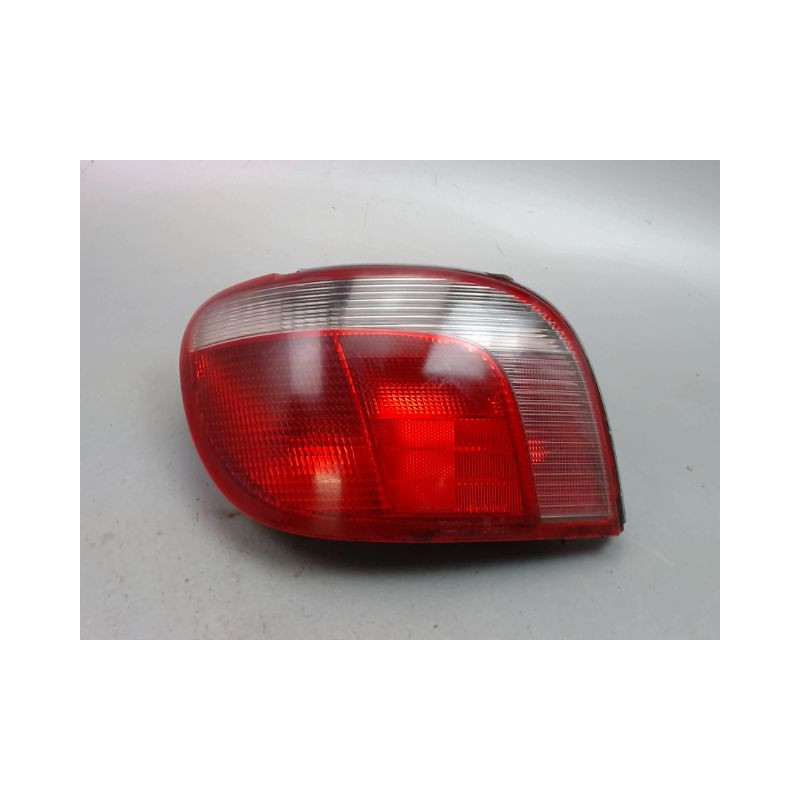 FEU ARRIERE GAUCHE  TOYOTA YARIS I Phase 1 1999-2003