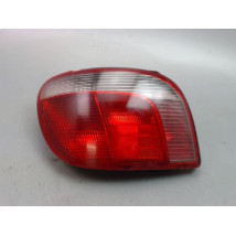 FEU ARRIERE GAUCHE  TOYOTA YARIS I Phase 1 1999-2003