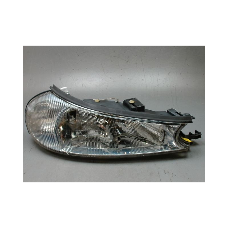PHARE DROIT FORD MONDEO
