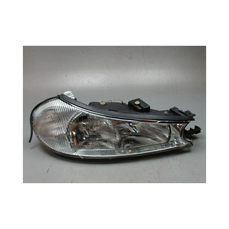 PHARE DROIT FORD MONDEO
