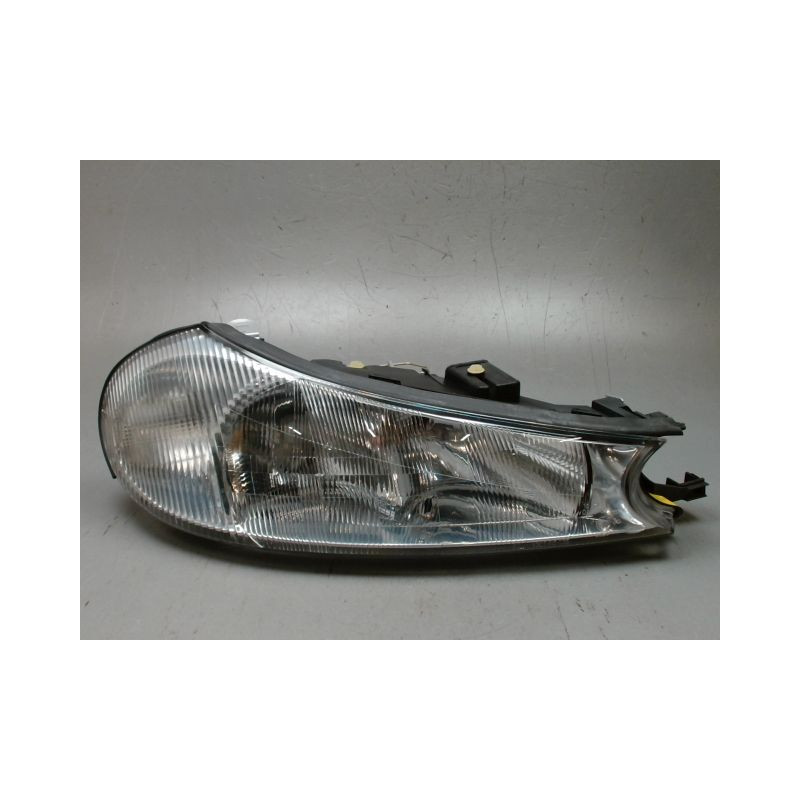 PHARE DROIT FORD MONDEO 96-00