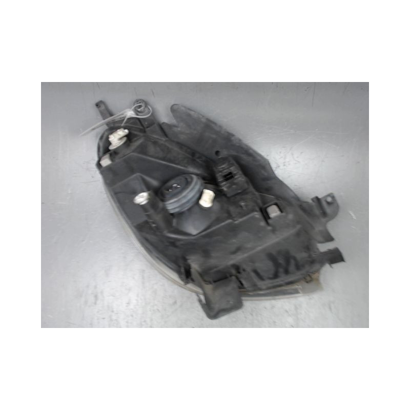 PHARE GAUCHE CITROEN XSARA