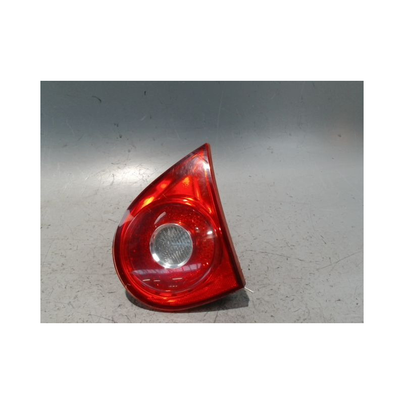 FEU ARRIERE INTERIEUR DROIT VOLKSWAGEN GOLF V 2003-2009