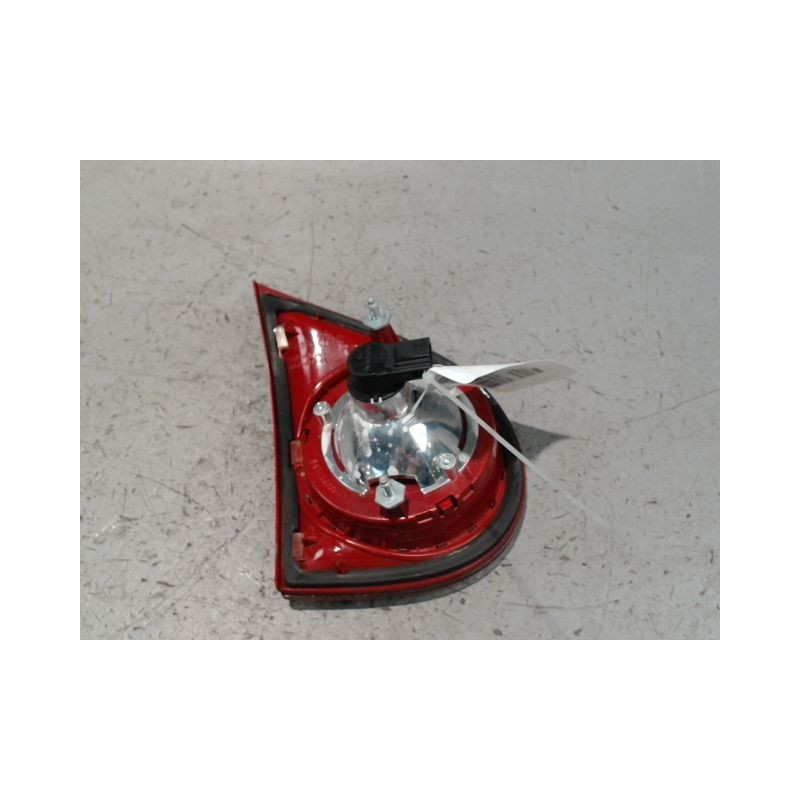 FEU ARRIERE INTERIEUR DROIT VOLKSWAGEN GOLF V 2003-2009