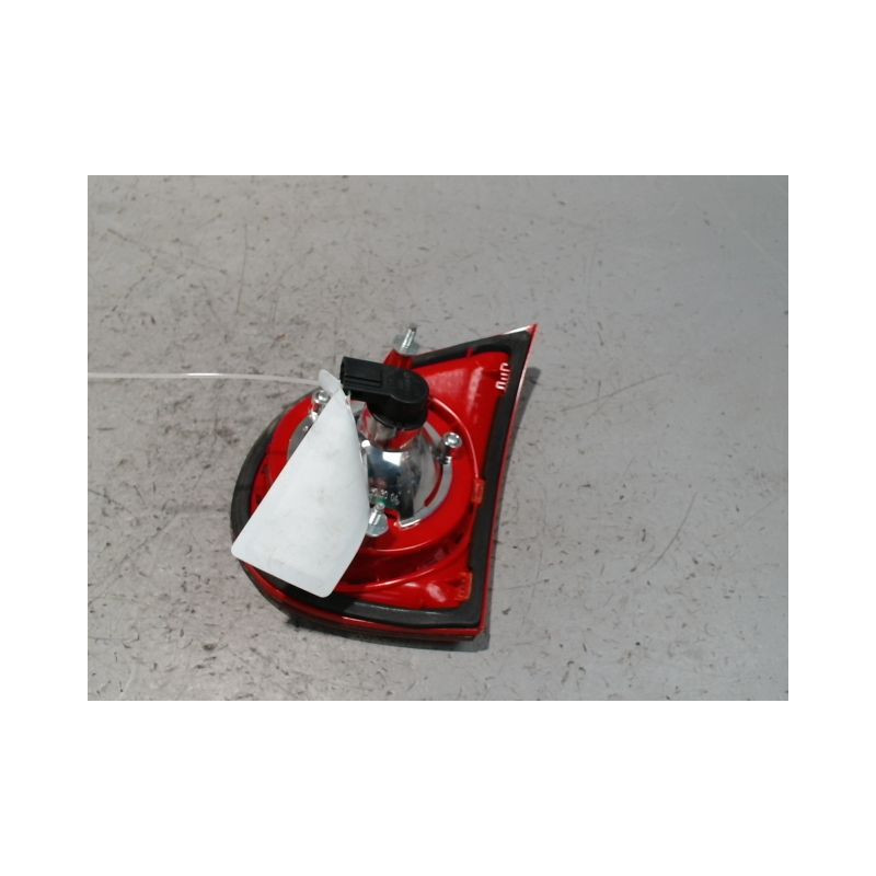 FEU ARRIERE INTERIEUR GAUCHE VOLKSWAGEN GOLF V 2003-2009