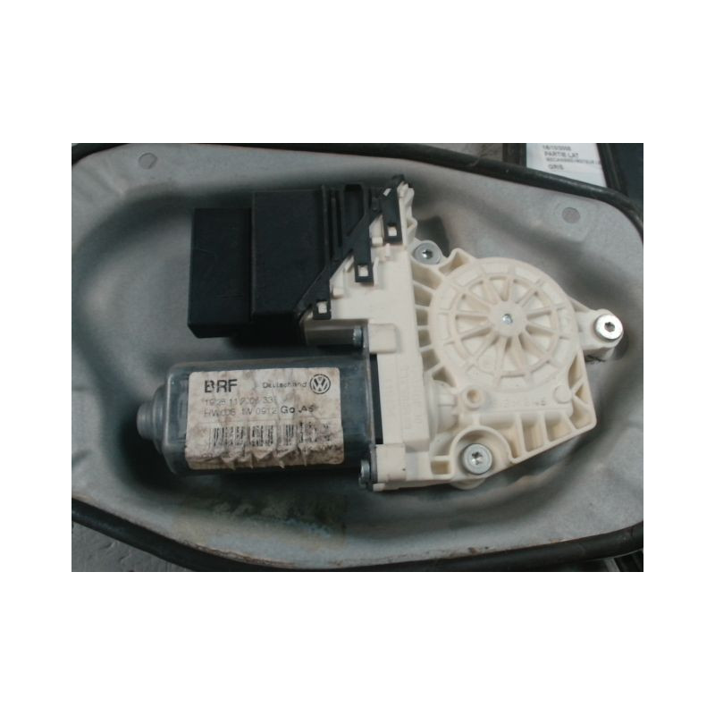 MECANISME+MOTEUR LEVE-GLACE ARRIERE DROIT VOLKSWAGEN GOLF V 2003-2009