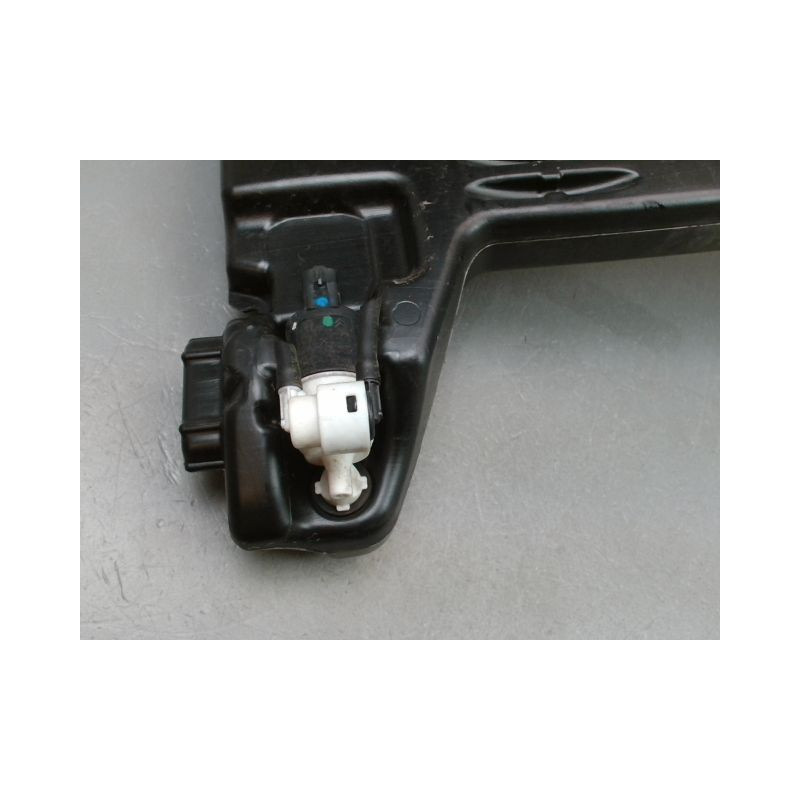RESERVOIR LAVE-GLACE AVANT CITROEN C4 PICASSO
