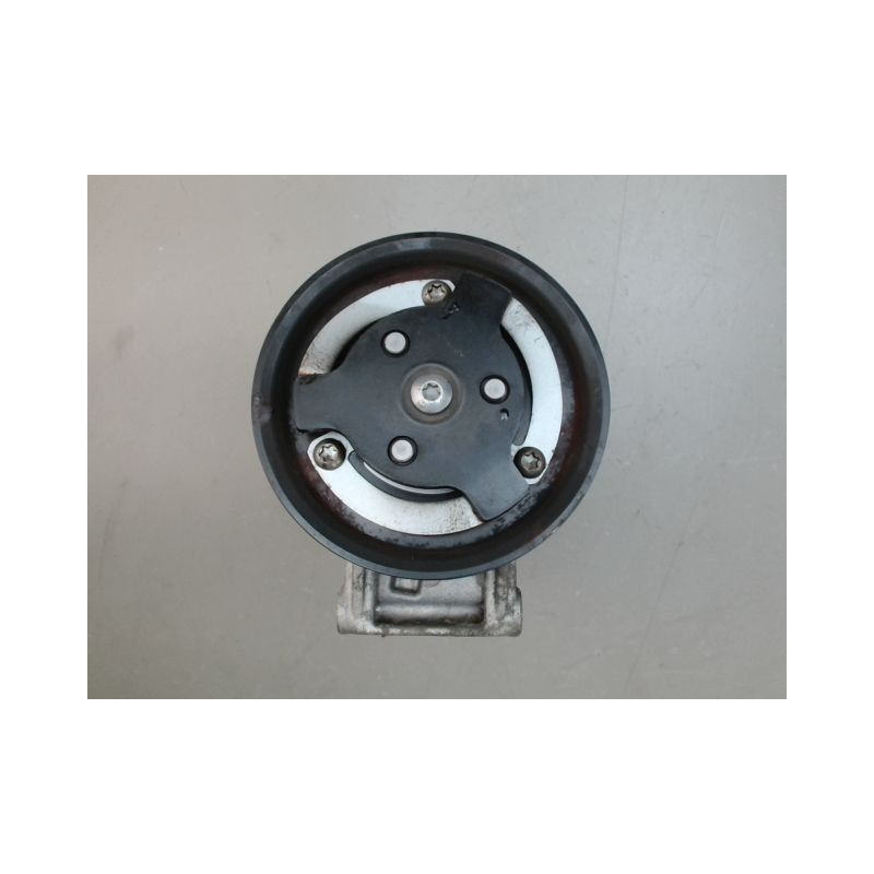 COMPRESSEUR AIR CONDITIONNE VOLKSWAGEN POLO