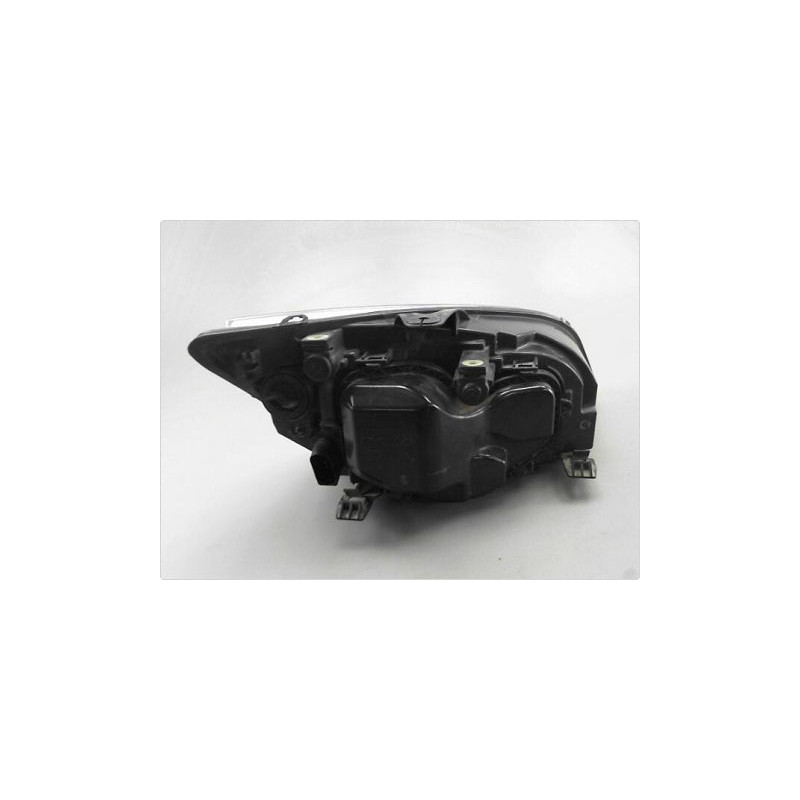 PHARE GAUCHE FORD FOCUS 04-07