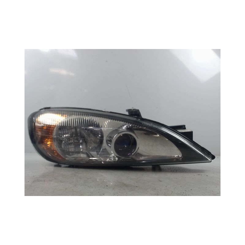 PHARE DROIT NISSAN PRIMERA 99-2002