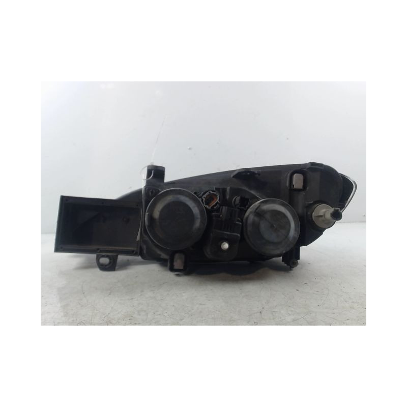 PHARE DROIT NISSAN PRIMERA 99-2002