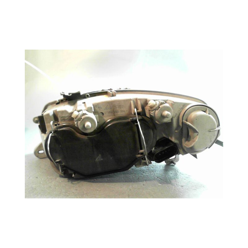 PHARE DROIT ALFA ROMEO 147 3P
