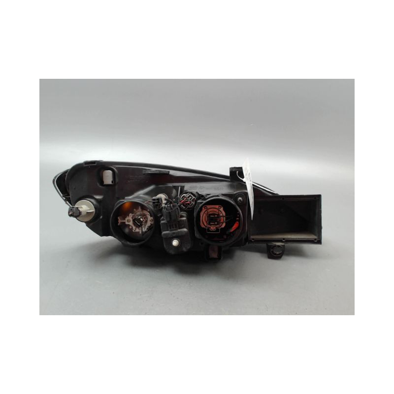 PHARE GAUCHE NISSAN PRIMERA 99-2002