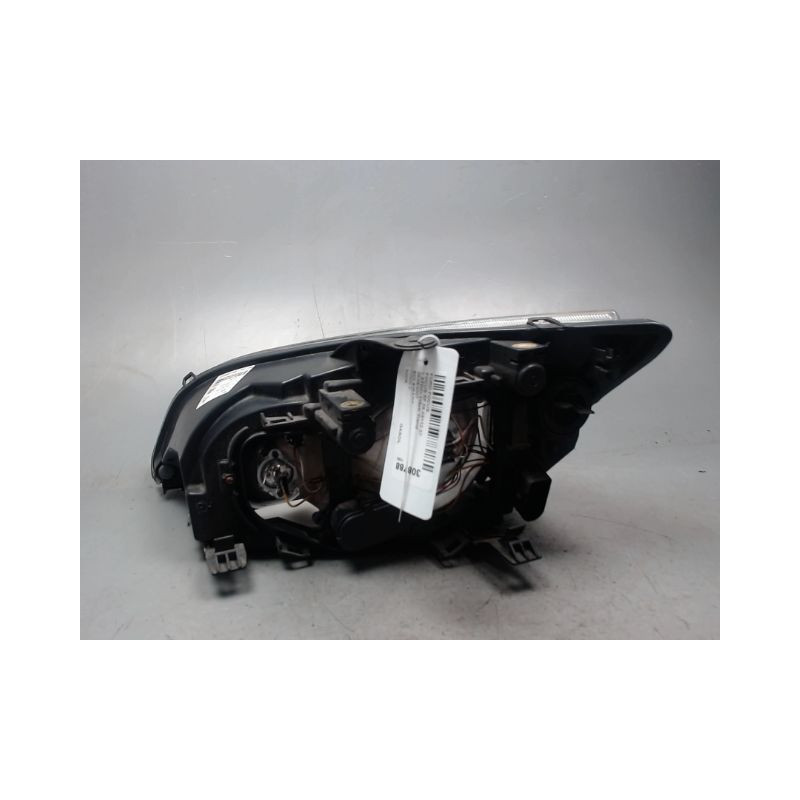 PHARE DROIT FORD FOCUS 04-07