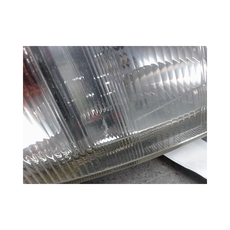 PHARE DROIT NISSAN MICRA 96-98