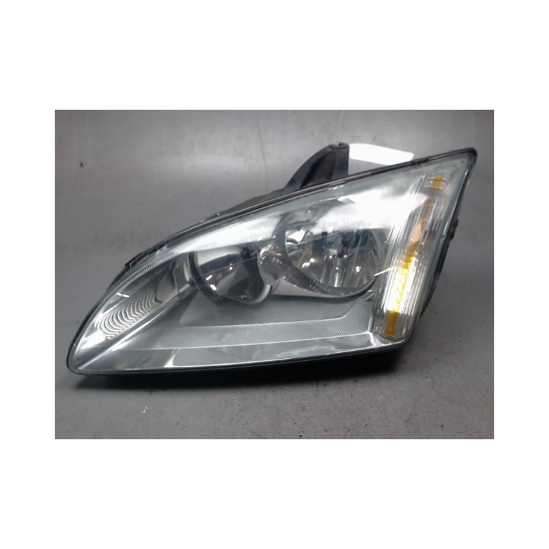 PHARE GAUCHE FORD FOCUS 04-07