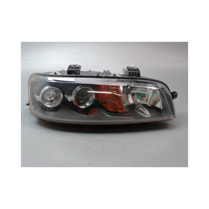 PHARE DROIT FIAT PUNTO II Phase 1 1999-2003