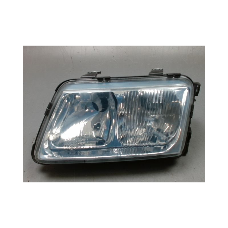 PHARE GAUCHE AUDI A3