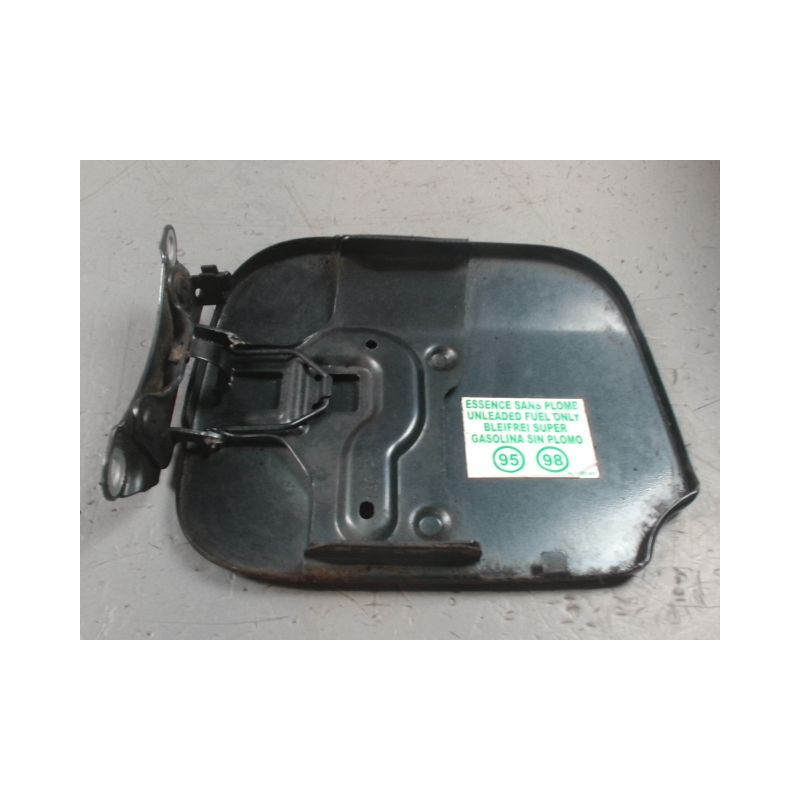 VOLET DE TRAPPE CARBURANT DACIA SANDERO 2008-