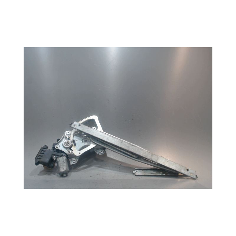 MECANISME+MOTEUR LEVE-GLACE AVANT DROIT TOYOTA AURIS