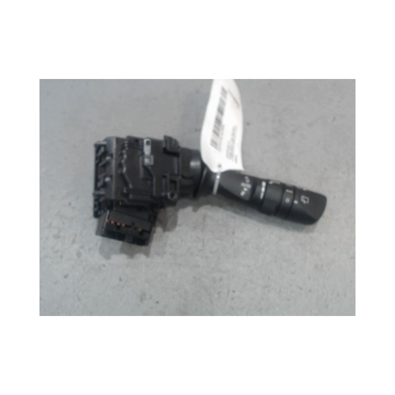 COMMANDE ESSUIE GLACE TOYOTA AURIS