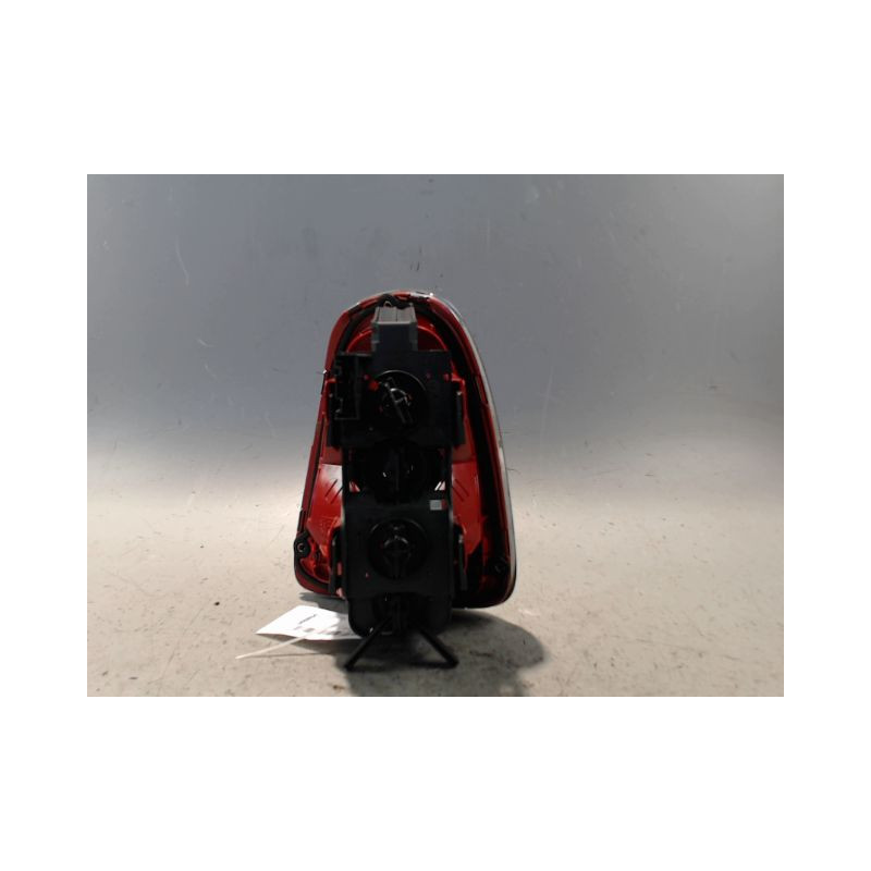 FEU ARRIERE GAUCHE  MINI MINI 2006-