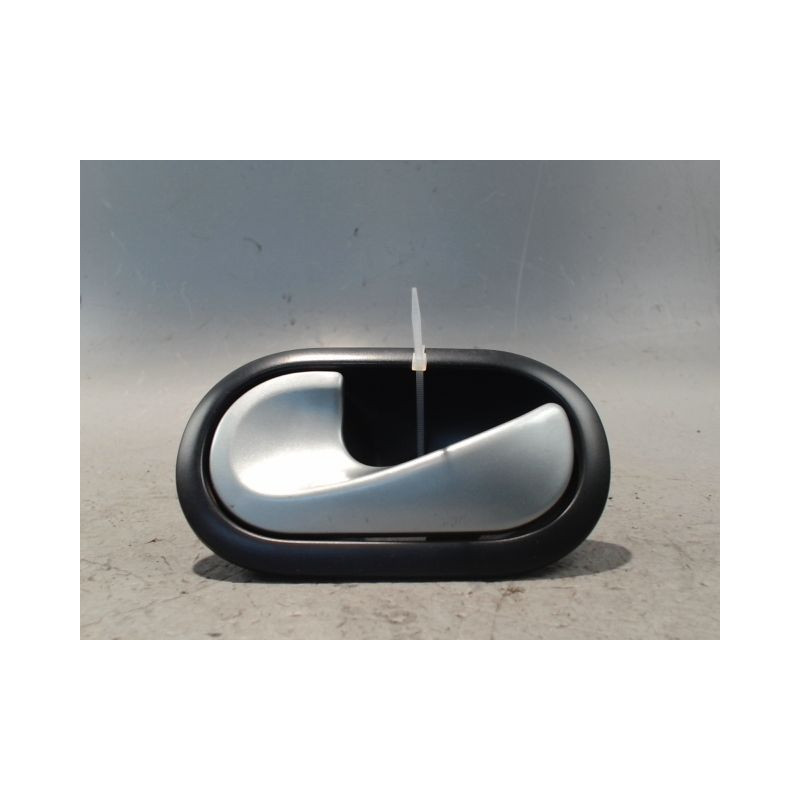 POIGNEE INTERIEURE PORTE AVANT GAUCHE RENAULT TWINGO II