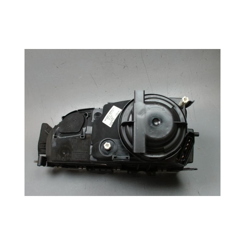 PHARE DROIT FORD SIERRA