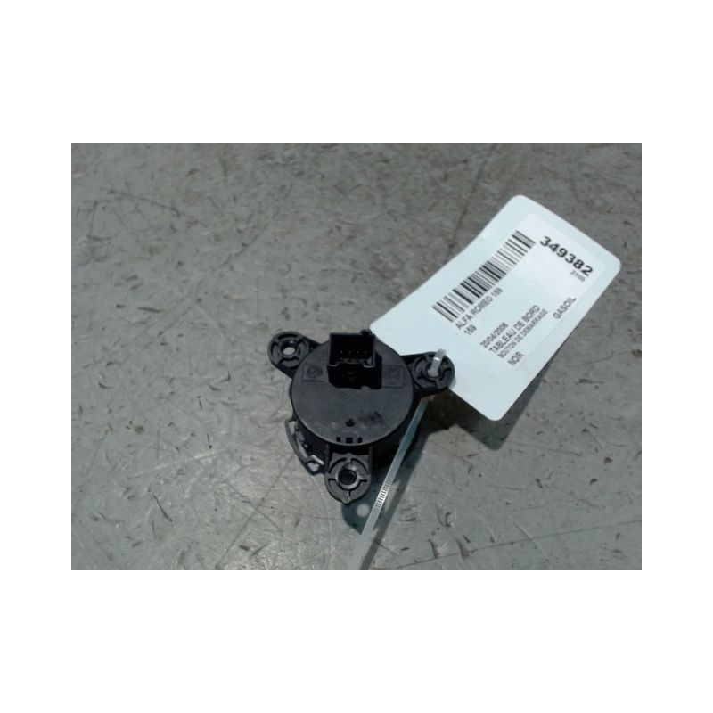 BOUTON DE DEMARRAGE ALFA ROMEO 159