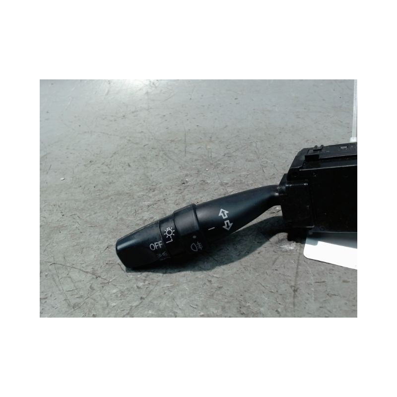 COMMANDE CLIGNOTANT HONDA FR-V