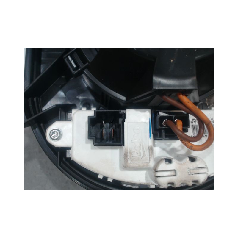 MOTEUR VENTILATEUR CHAUFFAGE B.M.W. SERIE 1