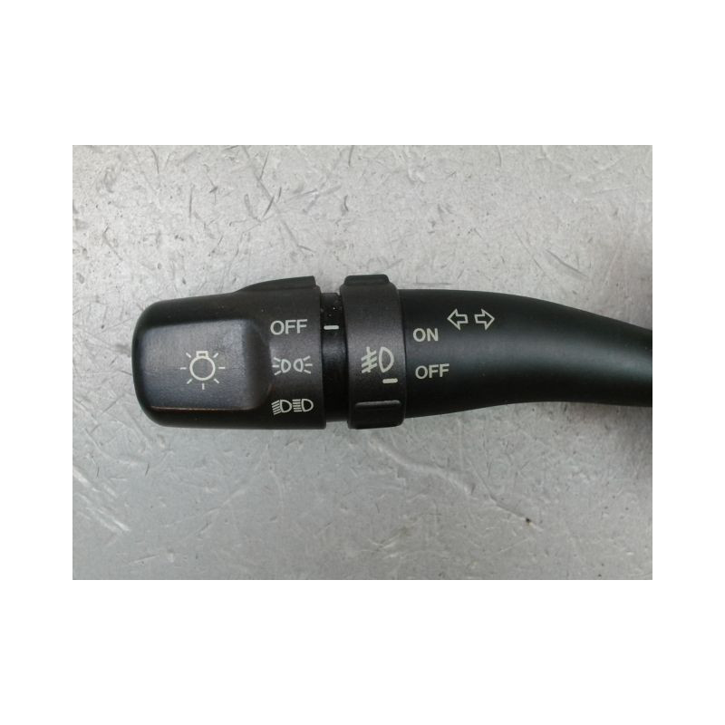 COMMANDE ECLAIRAGE HYUNDAI TRAJET MONOSP. 2000-2007