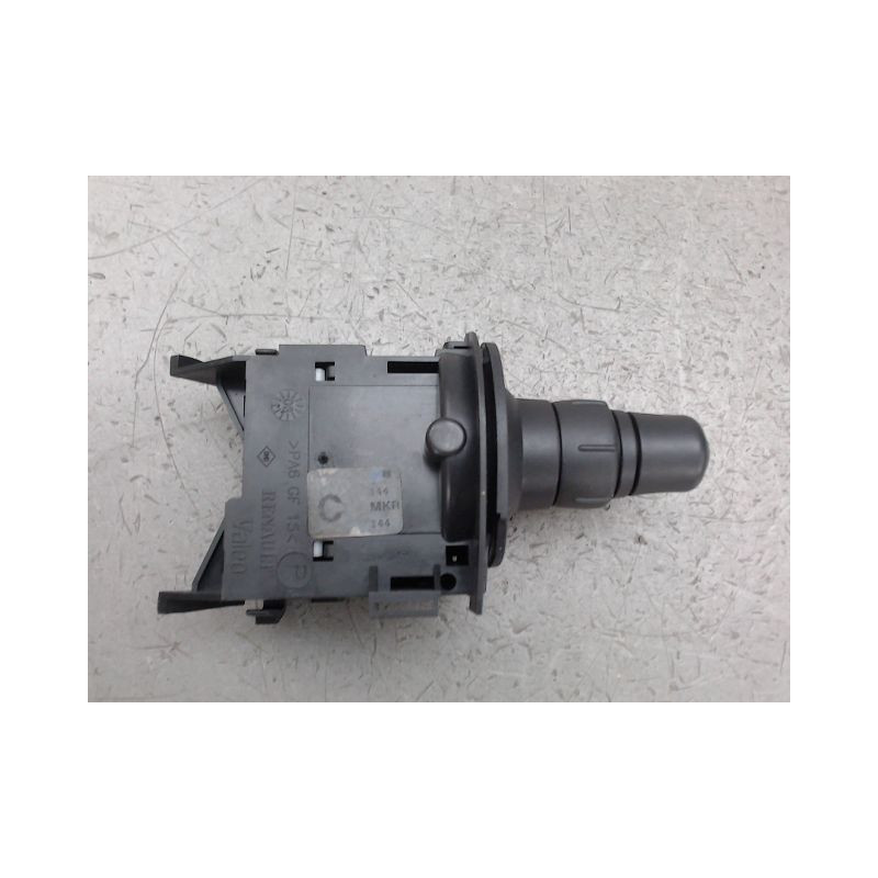 COMMANDE CLIGNOTANT RENAULT MEGANE