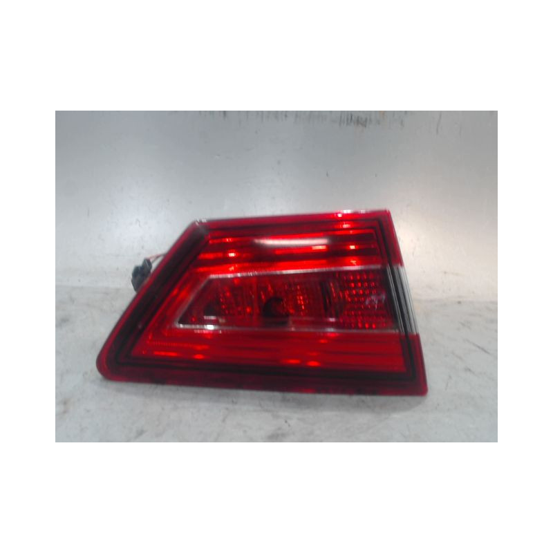 FEU ARRIERE INTERIEUR GAUCHE RENAULT CLIO