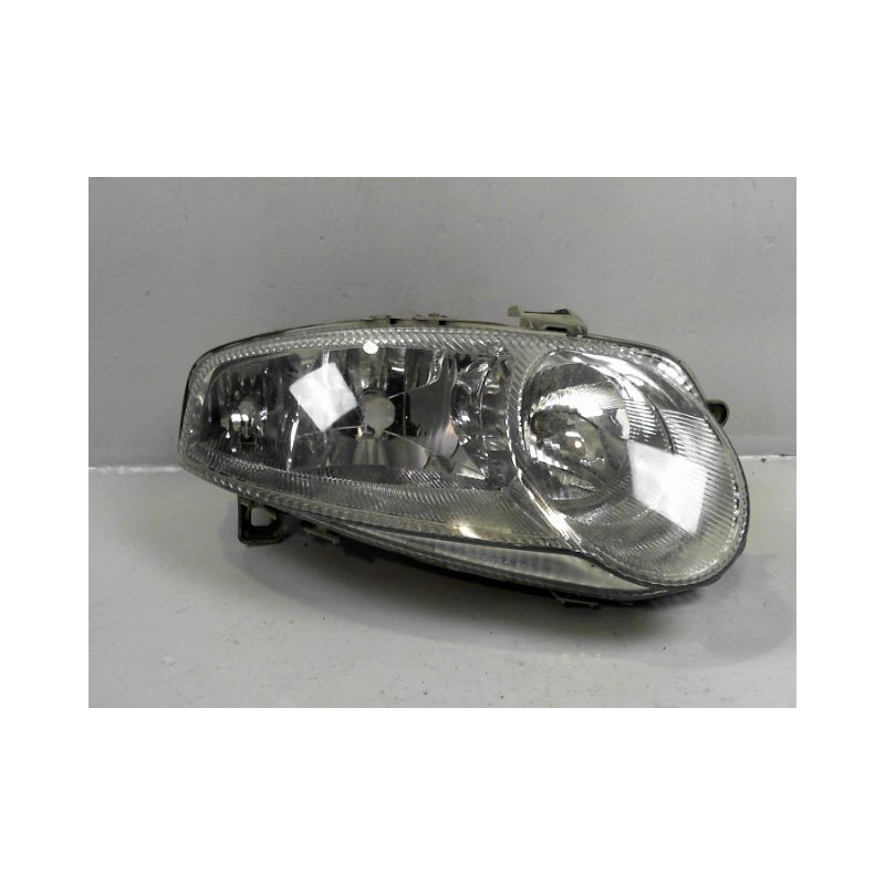 PHARE DROIT ALFA ROMEO 147 3P