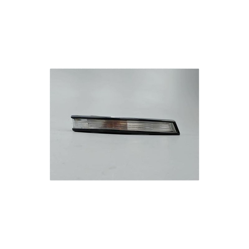 CLIGNOTANT DROIT VOLKSWAGEN PASSAT