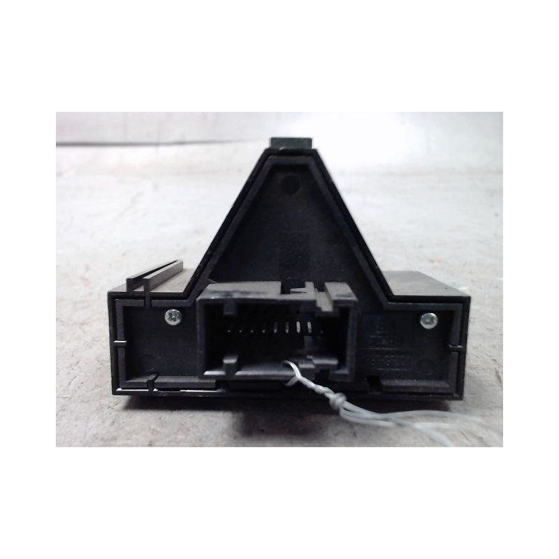 BOUTON DE WARNING OPEL CORSA D PHASE 1 1.3 CDTI - 16V