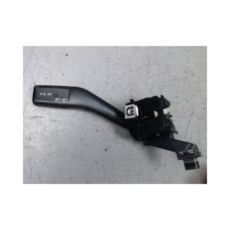 COMMANDE CLIGNOTANT VOLKSWAGEN GOLF 5 1.9 TDI - 8V TURBO