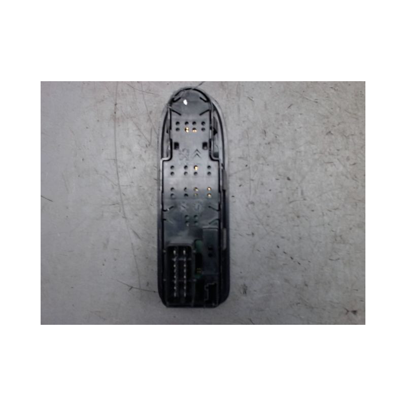 COMMANDE LEVE-GLACE PORTE AVG CITROEN C3 2 PHASE 1 ESSENCE