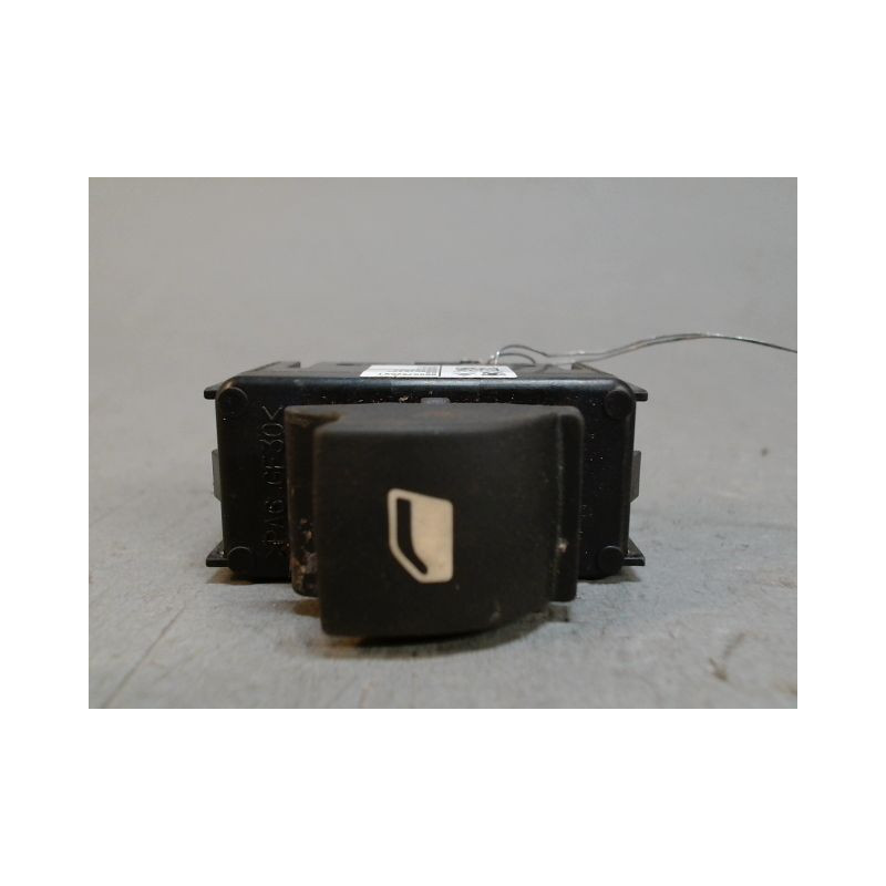 COMMANDE LEVE-GLACE PORTE ARD CITROEN C4 2 PHASE 1 1.6 HDI - 8V TURB