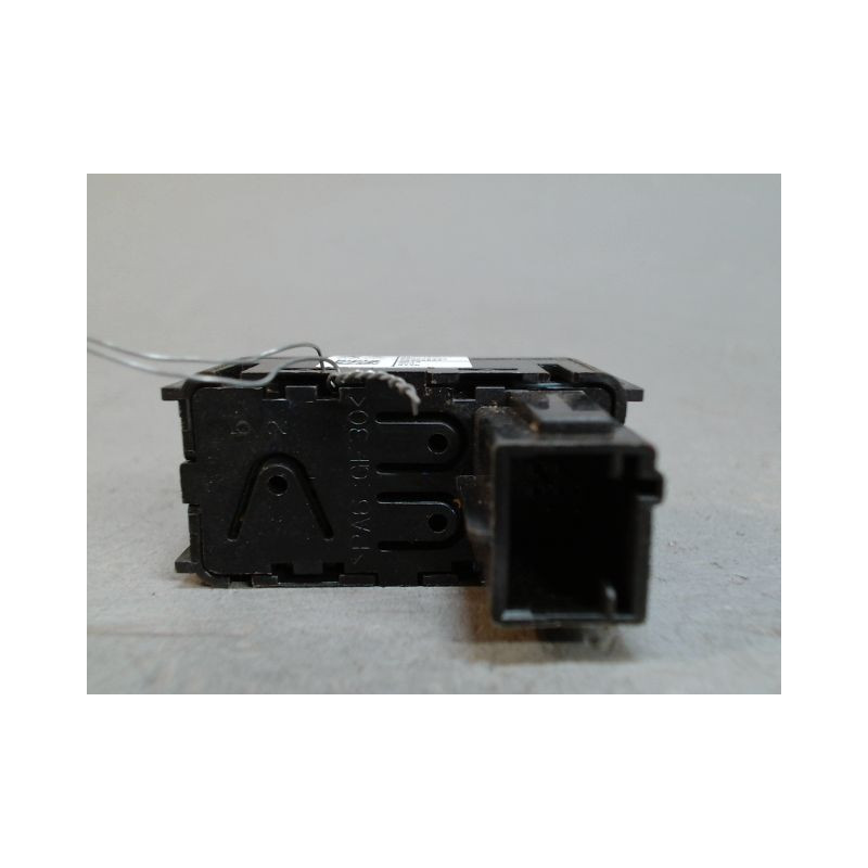 COMMANDE LEVE-GLACE PORTE ARD CITROEN C4 2 PHASE 1 1.6 HDI - 8V TURB