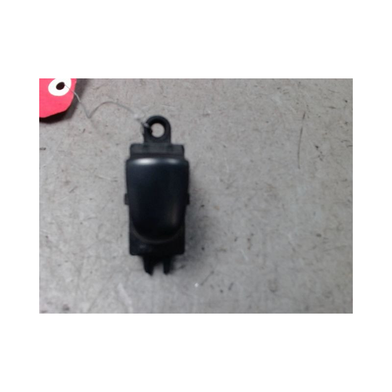 COMMANDE LEVE-GLACE PORTE ARD NISSAN JUKE PHASE 1 1.5 DCI - 8V TURB