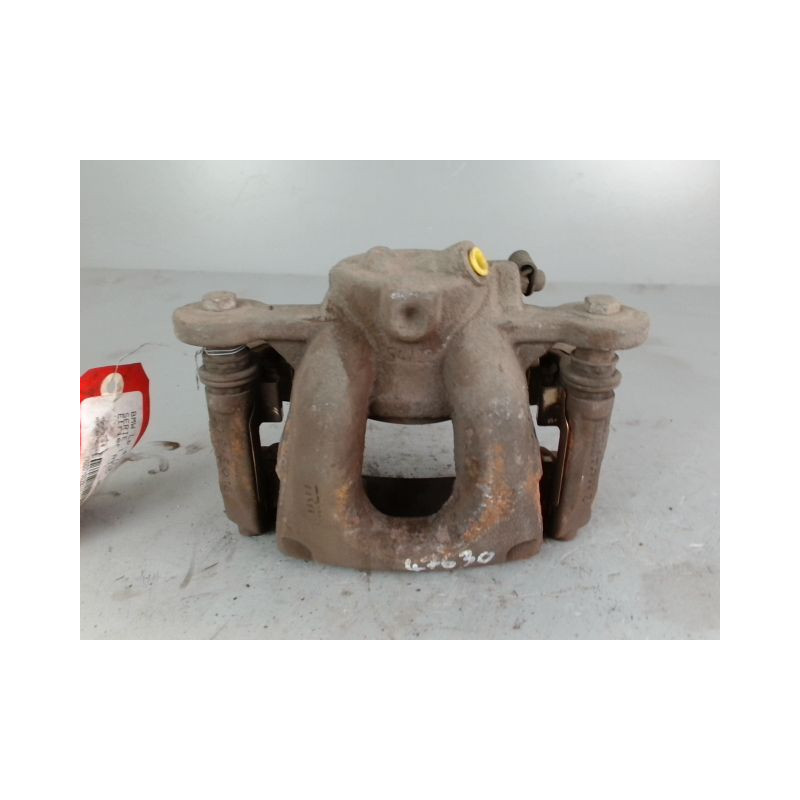 ETRIER DE FREIN AVANT DROIT BMW SERIE 1 E87 PHASE 2 DIESEL