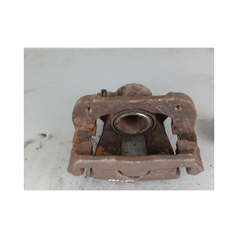 ETRIER DE FREIN AVANT DROIT BMW SERIE 1 E87 PHASE 2 DIESEL