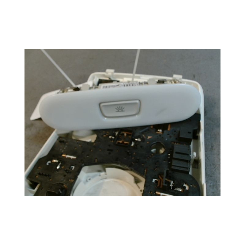 PLAFONNIER AUDI A4 3 PHASE 1 DIESEL